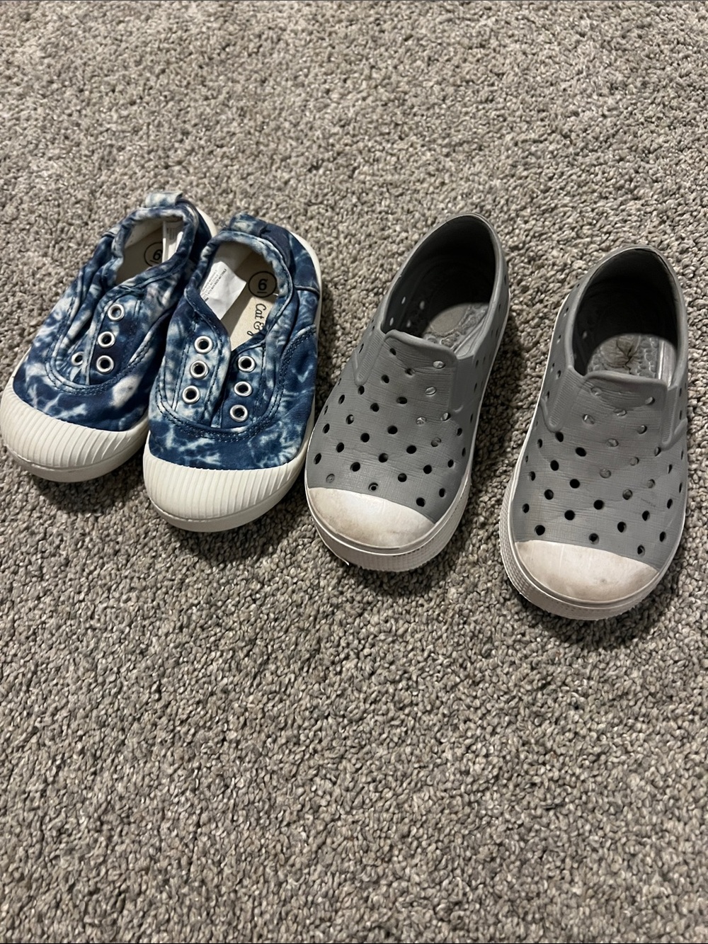 Cat & Jack Blue Tie-Dye Slip-On Sneakers and Gray Perforated Clogs Duo